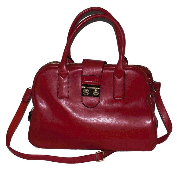 Holiday Group Inc - David Jones Vegan Patent Leather Red Handbag - Picture 2 of 13